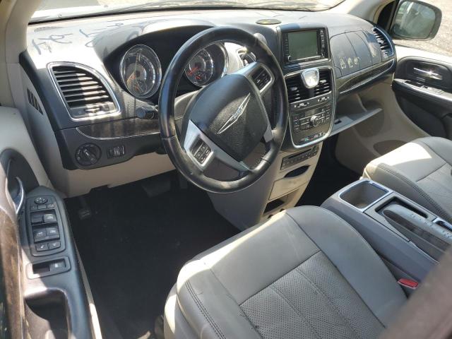 2A4RR8DG7BR612637 - 2011 CHRYSLER TOWN & COU TOURING L SILVER photo 8