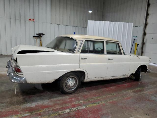 11001112010863 - 1966 MERCEDES-BENZ 230 WHITE photo 3