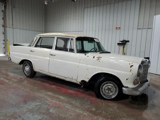 11001112010863 - 1966 MERCEDES-BENZ 230 WHITE photo 4