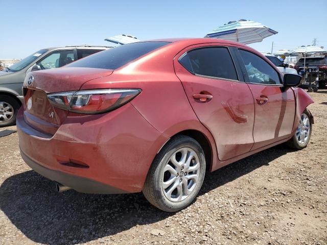 3MYDLBZV4GY137222 - 2016 TOYOTA SCION IA RED photo 3