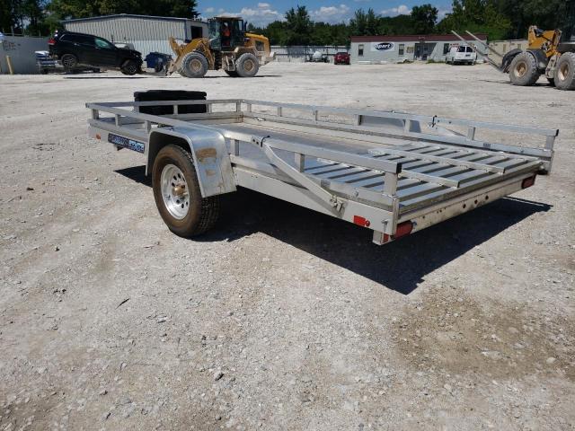 1YGUS1214JB172997 - 2018 UTILITY FLATBED TR SILVER photo 3