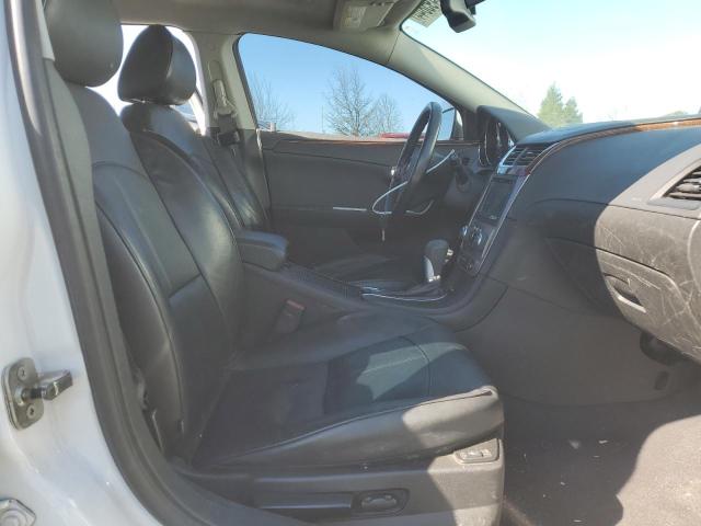 1G1ZE5E71BF315068 - 2011 CHEVROLET MALIBU LTZ თეთრი ფოტო 7