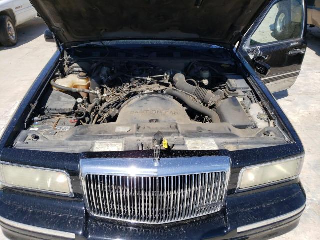 1LNLM81W1TY696243 - 1996 LINCOLN TOWN CAR EXECUTIVE BLACK photo 11