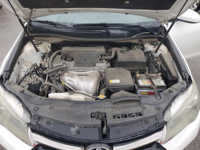 4T1BF1FK0FU112753 - 2015 TOYOTA CAMRY LE WHITE photo 11