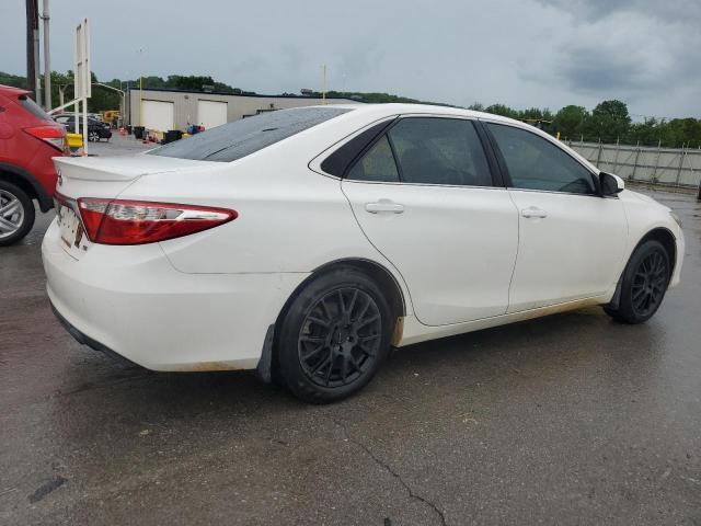 4T1BF1FK0FU112753 - 2015 TOYOTA CAMRY LE WHITE photo 3