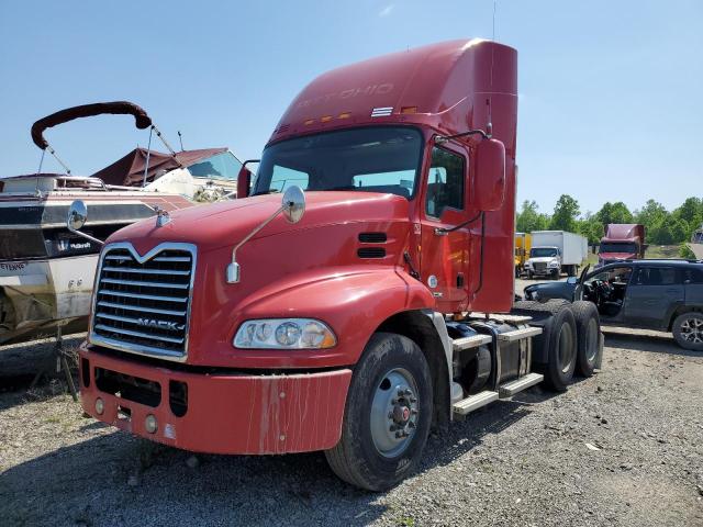 1M1AW02Y2CM017983 - 2012 MACK 600 CXU600 RED photo 2