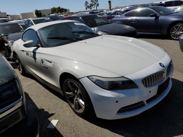 WBALM73529E381851 - 2009 BMW Z4 SDRIVE35I WHITE photo 4