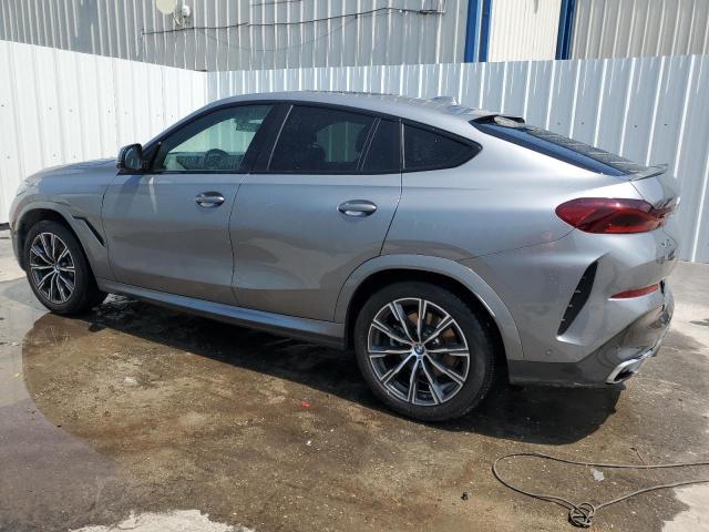 5UX33EX05R9V16076 - 2024 BMW X6 XDRIVE40I SILVER photo 2