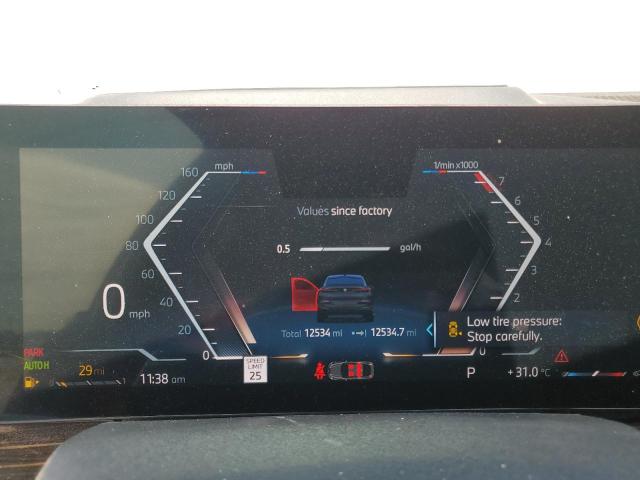 5UX33EX05R9V16076 - 2024 BMW X6 XDRIVE40I SILVER photo 9