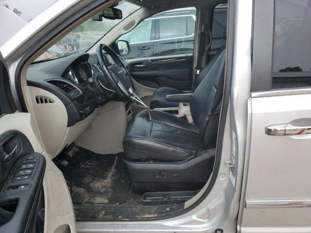 2C4RC1CG1CR383678 - 2012 CHRYSLER TOWN & COU TOURING L SILVER photo 7