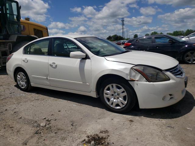 1N4AL2AP1CN462079 - 2012 NISSAN ALTIMA BASE WHITE photo 4