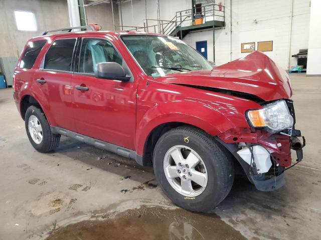 1FMCU0D70BKB72718 - 2011 FORD ESCAPE XLT RED photo 4