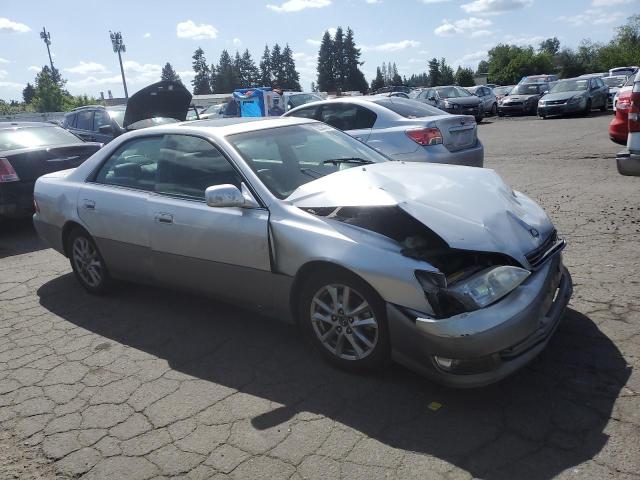 JT8BF28GX10307244 - 2001 LEXUS ES 300 SILVER photo 4