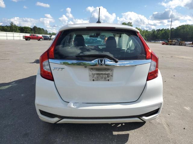 3HGGK5H96JM729113 - 2018 HONDA FIT EX WHITE photo 6