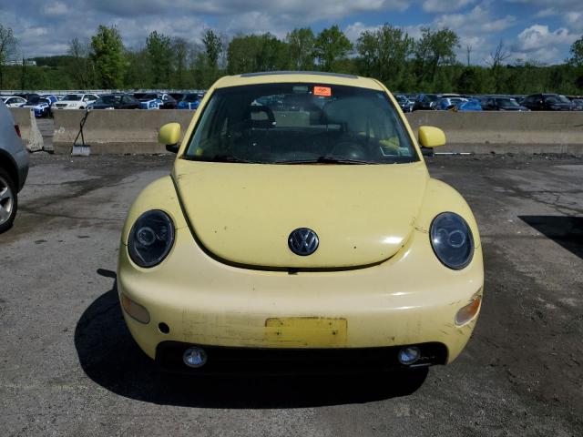 3VWCC21C8XM447978 - 1999 VOLKSWAGEN NEW BEETLE GLS 黄色 照片 5