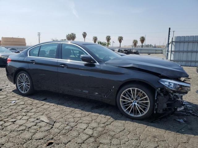 WBAJA9C58KB398639 - 2019 BMW 530E BLACK photo 4