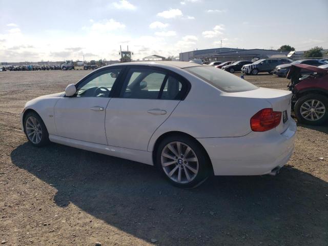WBAPH73589A172806 - 2009 BMW 3 SERIES I WHITE photo 2