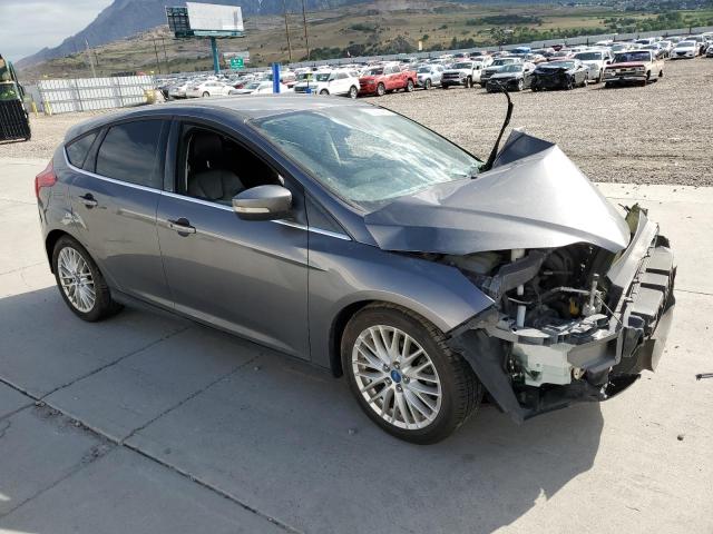 1FAHP3N21CL423558 - 2012 FORD FOCUS TITANIUM GRAY photo 4