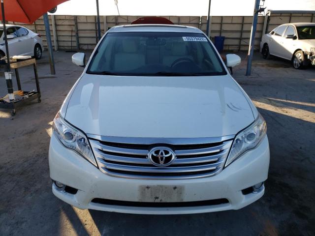 4T1BK3DB8BU399313 - 2011 TOYOTA AVALON BASE 白色 照片 5