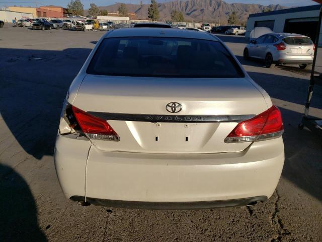 4T1BK3DB8BU399313 - 2011 TOYOTA AVALON BASE 白色 照片 6