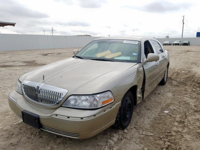 1LNHM81WX4Y678587 - 2004 LINCOLN TOWN CAR EXECUTIVE  photo 2