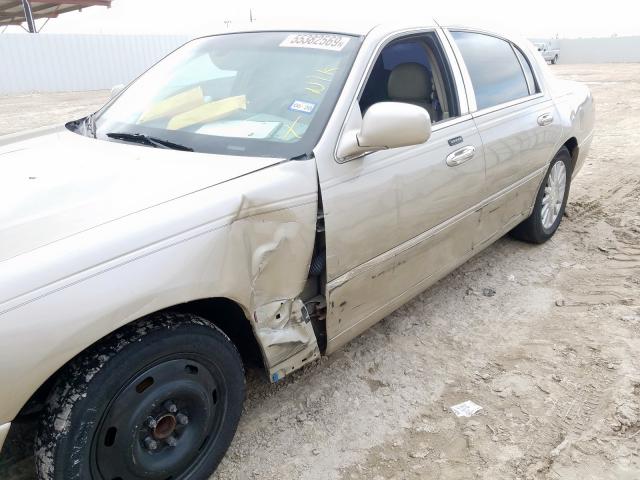 1LNHM81WX4Y678587 - 2004 LINCOLN TOWN CAR EXECUTIVE  photo 9