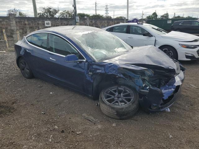 5YJ3E1EA6LF796913 - 2020 TESLA MODEL 3 BLUE photo 4