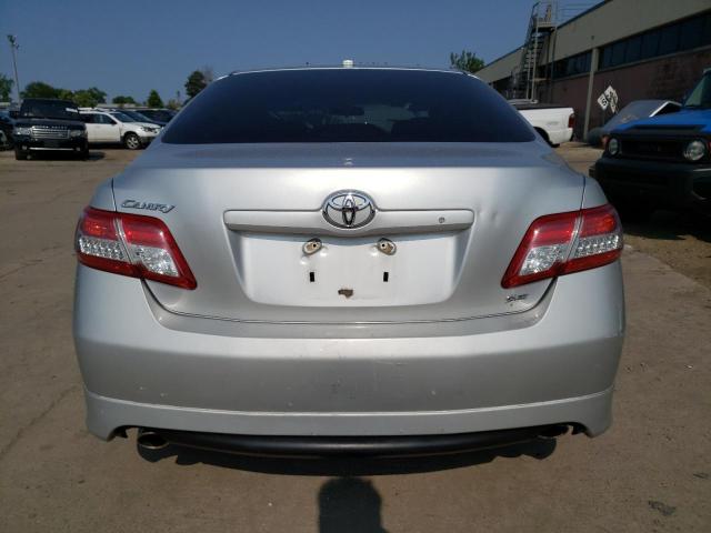 4T1BK3EK4AU115544 - 2010 TOYOTA CAMRY SE SILVER photo 6