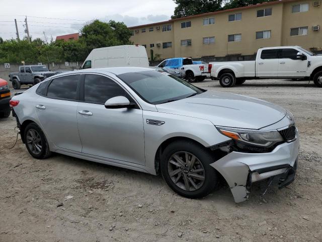 5XXGT4L36LG386462 - 2020 KIA OPTIMA LX SILVER photo 4