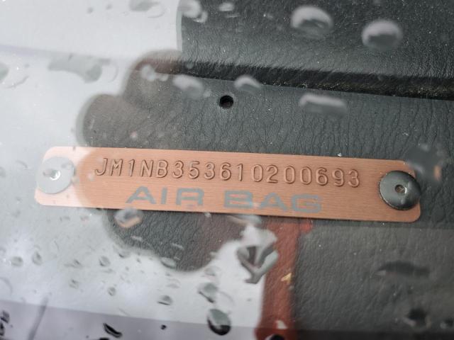 JM1NB353610200693 - 2001 MAZDA MX-5 MIATA BASE GREEN photo 12