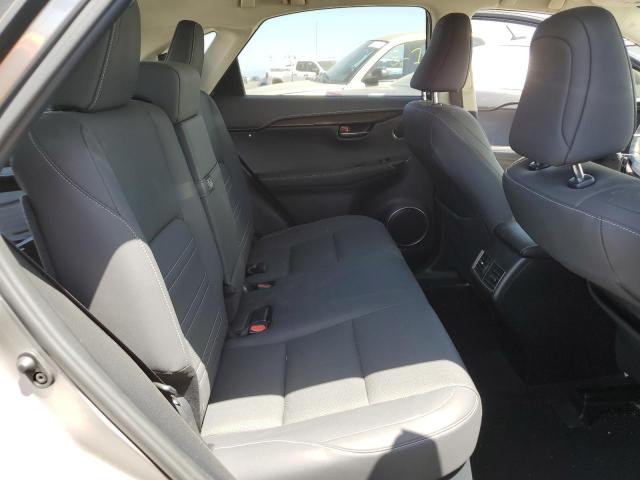 JTJBARBZ1K2215610 - 2019 LEXUS NX 300 BASE 银色 照片 11