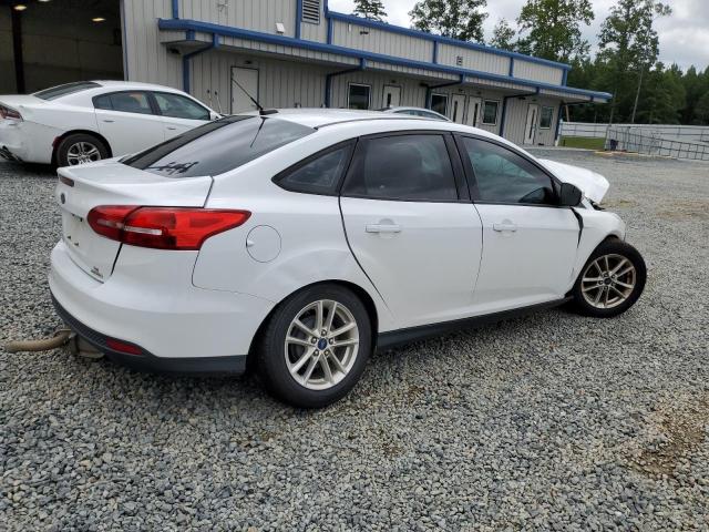 1FADP3F21GL243242 - 2016 FORD FOCUS SE WHITE photo 3