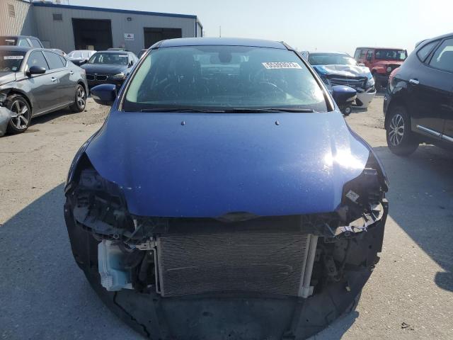 1FAHP3M29CL282708 - 2012 FORD FOCUS SEL BLUE photo 5