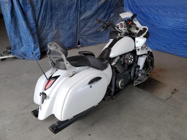 JKBVNRJ18BA001161 - 2011 KAWASAKI VN1700 J WHITE photo 4