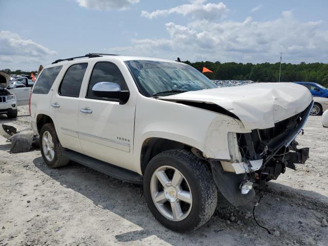 1GNSKCE01DR122386 - 2013 CHEVROLET TAHOE K1500 LTZ WHITE photo 4