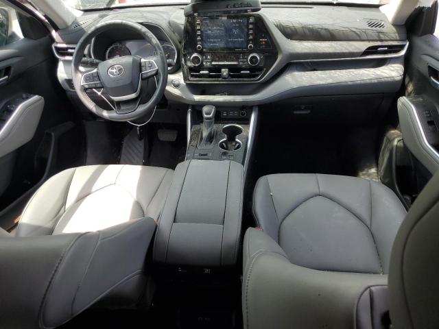 5TDGZRBH3NS254141 - 2022 TOYOTA HIGHLANDER XLE 银色 照片 8