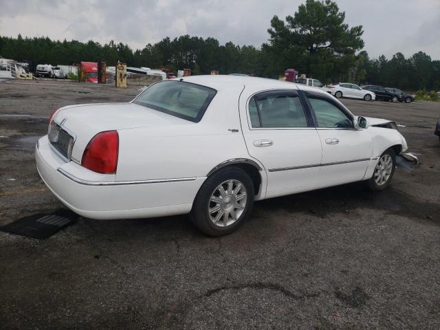 2LNHM82V39X629194 - 2009 LINCOLN TOWN CAR SIGNATURE LIMITED WHITE photo 3