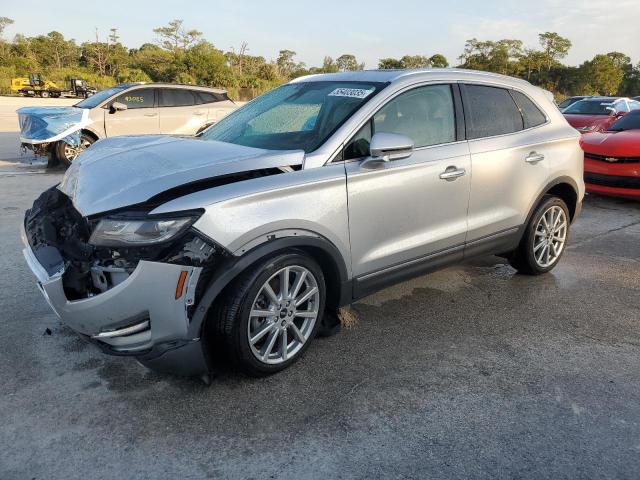 5LMCJ3C97KUL46993 - 2019 LINCOLN MKC RESERVE ვერცხლისფერი ფოტო 1