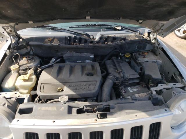 1J8FF47W77D413586 - 2007 JEEP COMPASS SILVER photo 11