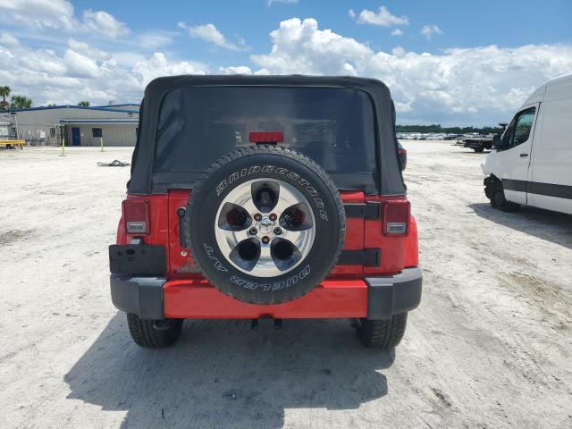 1C4AJWBG8HL744728 - 2017 JEEP WRANGLER SAHARA RED photo 6