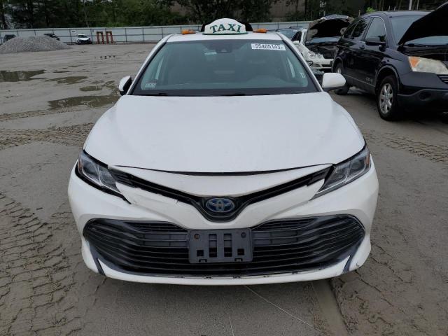 4T1B31HK4KU006385 - 2019 TOYOTA CAMRY LE WHITE photo 5