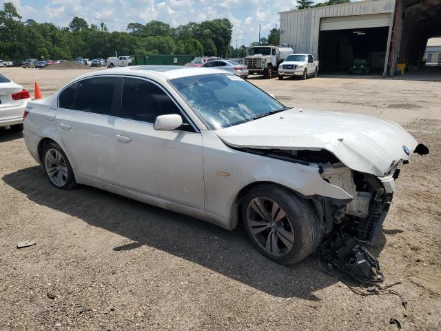 WBANU53569C121414 - 2009 BMW 528 I Blanc photo 4