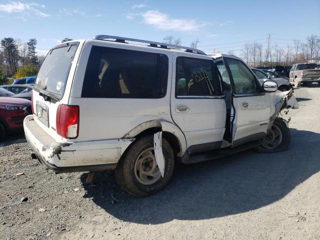 5LMPU28L7WLJ52998 - 1998 LINCOLN NAVIGATOR 白色 照片 3
