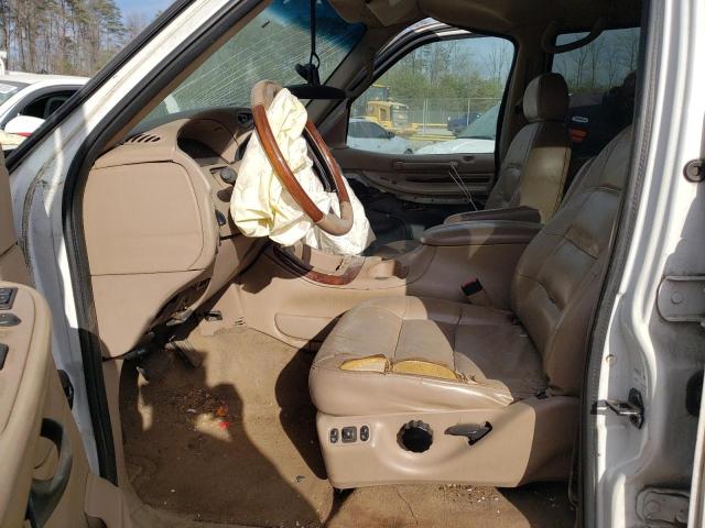 5LMPU28L7WLJ52998 - 1998 LINCOLN NAVIGATOR 白色 照片 7