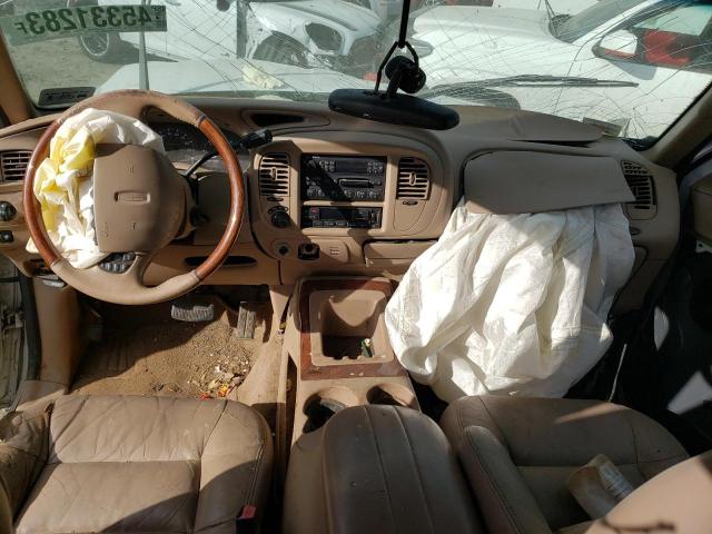 5LMPU28L7WLJ52998 - 1998 LINCOLN NAVIGATOR 白色 照片 8