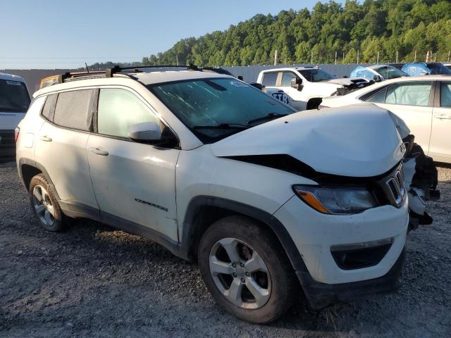 3C4NJDBB1JT403062 - 2018 JEEP COMPASS LATITUDE WHITE photo 4