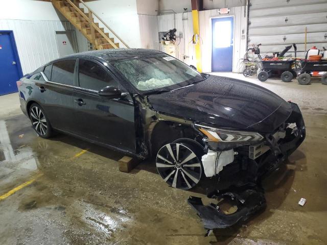 1N4BL4CV6KC182034 - 2019 NISSAN ALTIMA SR BLACK photo 4