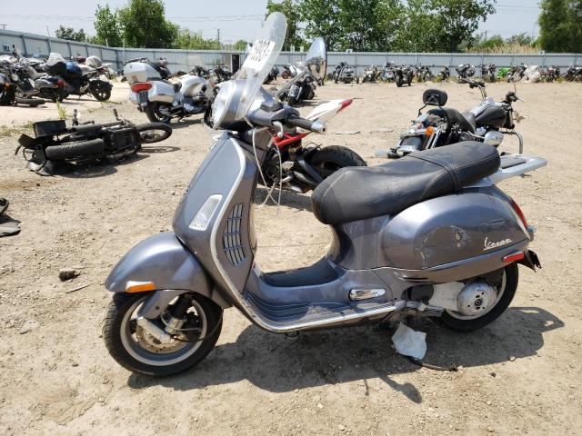 ZAPM319K855002624 - 2005 VESPA GRANTURISM 200 GRAY photo 2