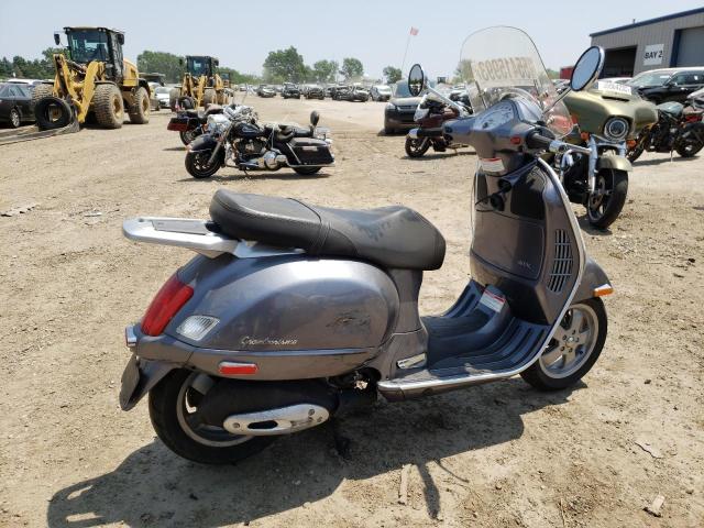 ZAPM319K855002624 - 2005 VESPA GRANTURISM 200 GRAY photo 4