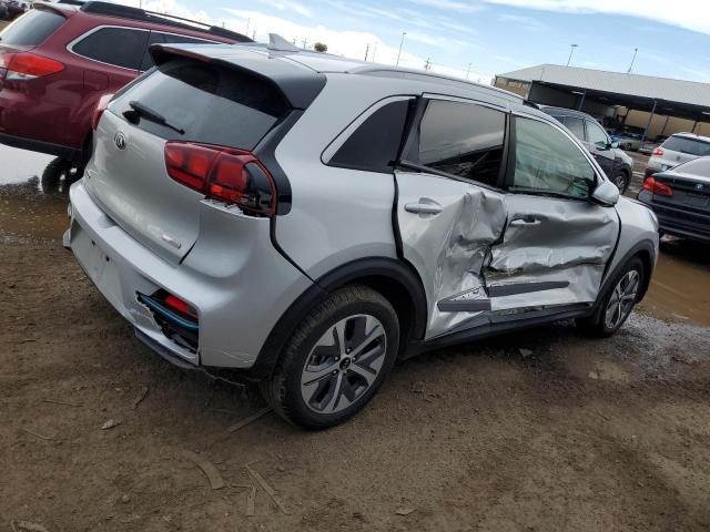 KNDCC3LG0K5024125 - 2019 KIA NIRO EX SILVER photo 3